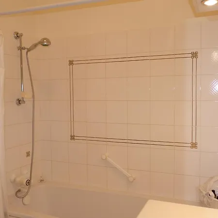 Appartamento Prestigious 2 Bedroom Near Champs Elysées Parigi