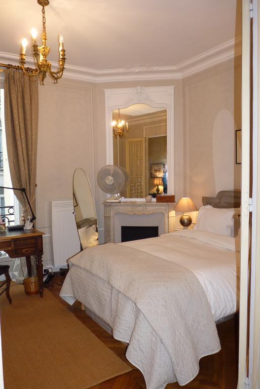 Prestigious 2 Bedroom Near Champs Elysees Appartamento
