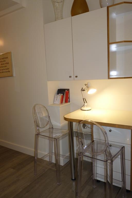 Prestigious 2 Bedroom Near Champs Elysees * Parigi