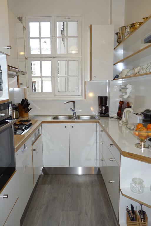 Prestigious 2 Bedroom Near Champs Elysees Appartamento Parigi