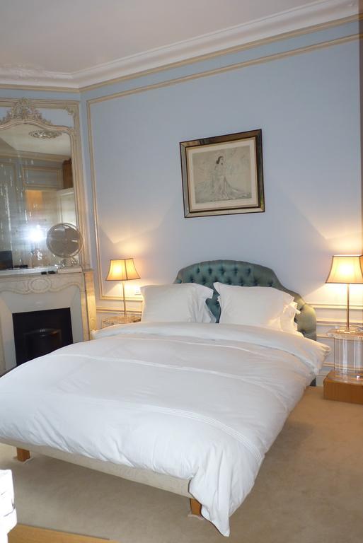Prestigious 2 Bedroom Near Champs Elysees Appartamento